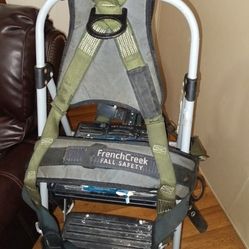 FRENCH CREEK  FALL SAFETY  HARNESS