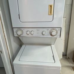 Whirlpool Heavy Duty Thin Twin Washer Dryer