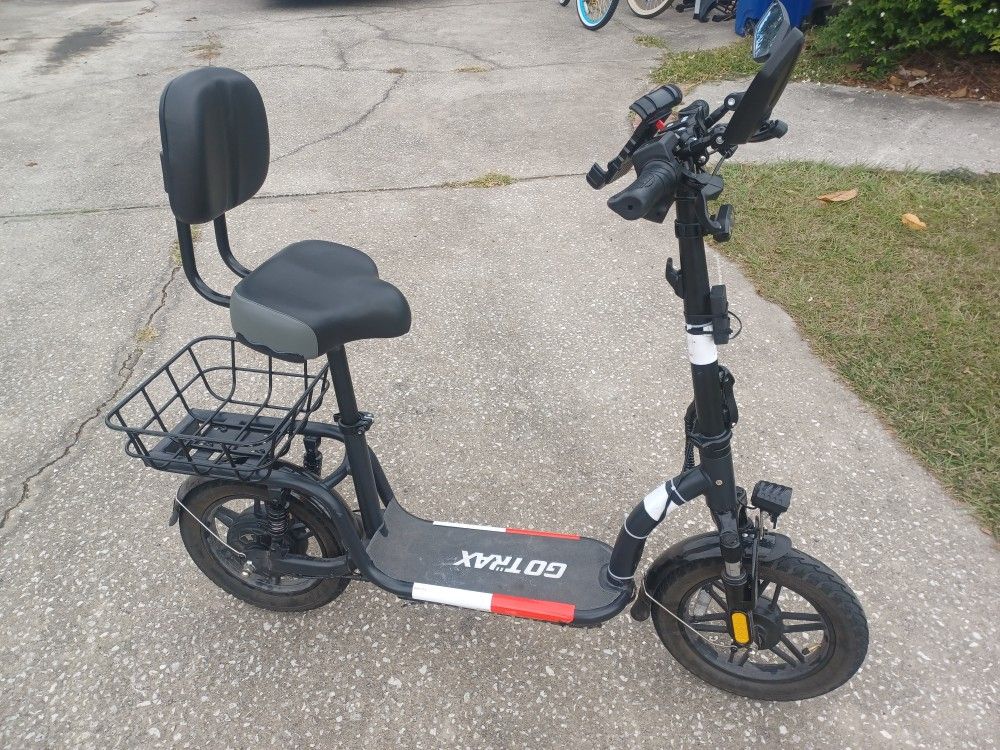 GoTrax Electric Electra Scooter with extras but no charger or Keys - $120 FIRM