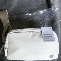 Lululemon Everyday Bag