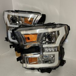 15 2017 Ford F-150 headlights