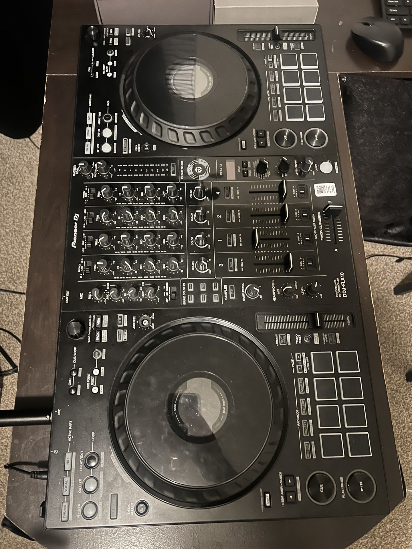 DDJ FLX 10