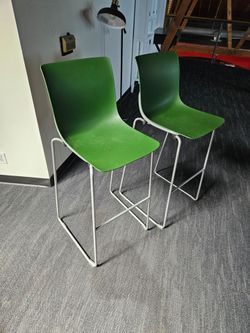 2 high chairs green or barstool