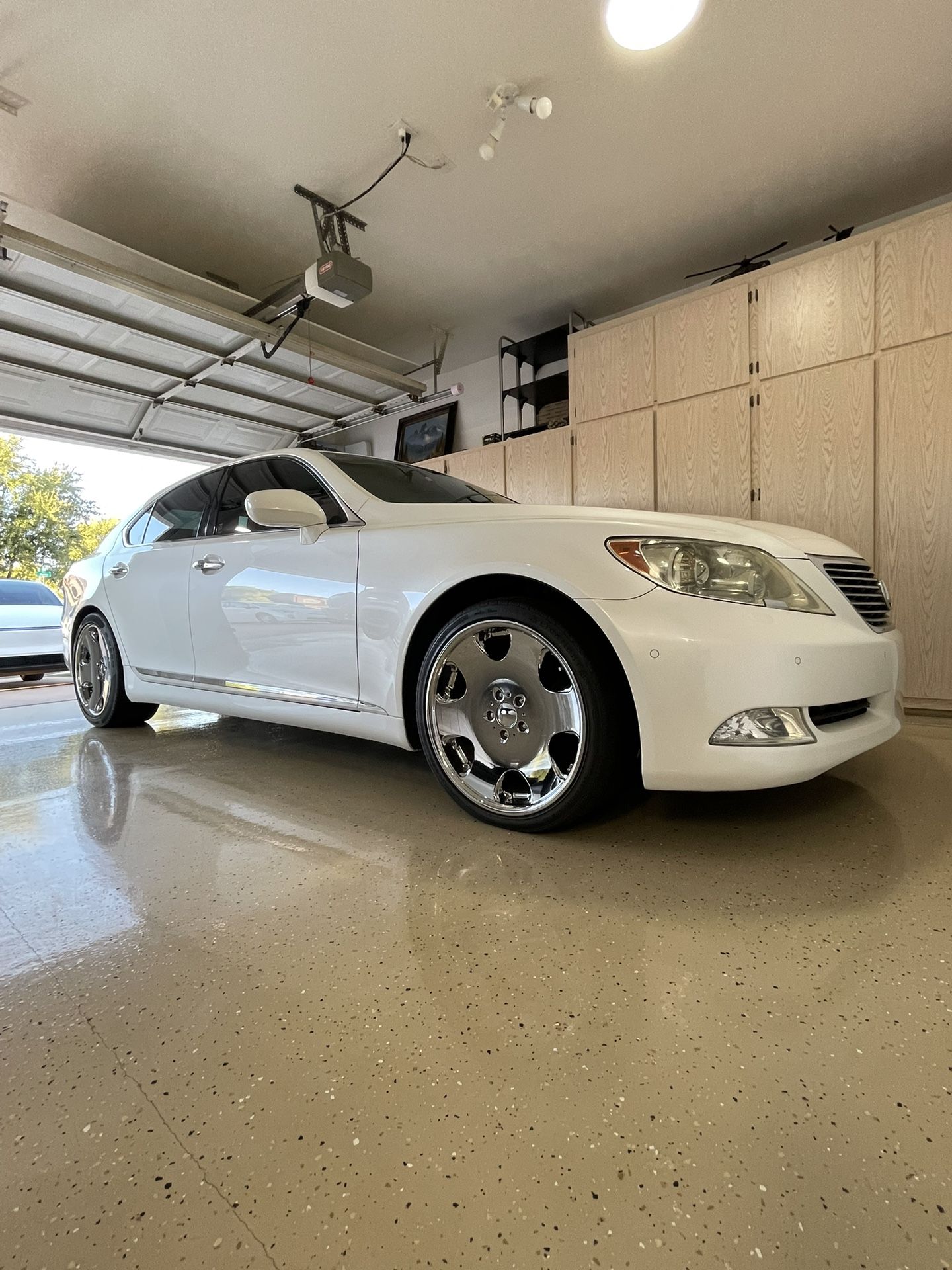 Lexus LS460