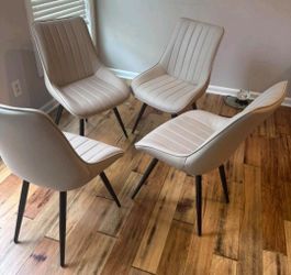 Dining chairs new
