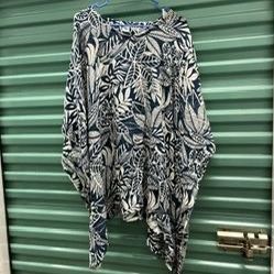 Flowing Tropical Theme Leaf Print Women's Blouse - Blue and White