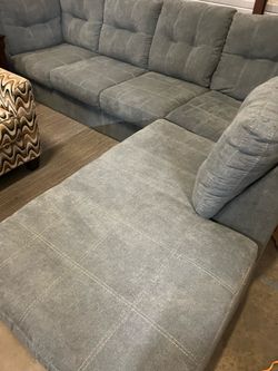 Sectional &Chair