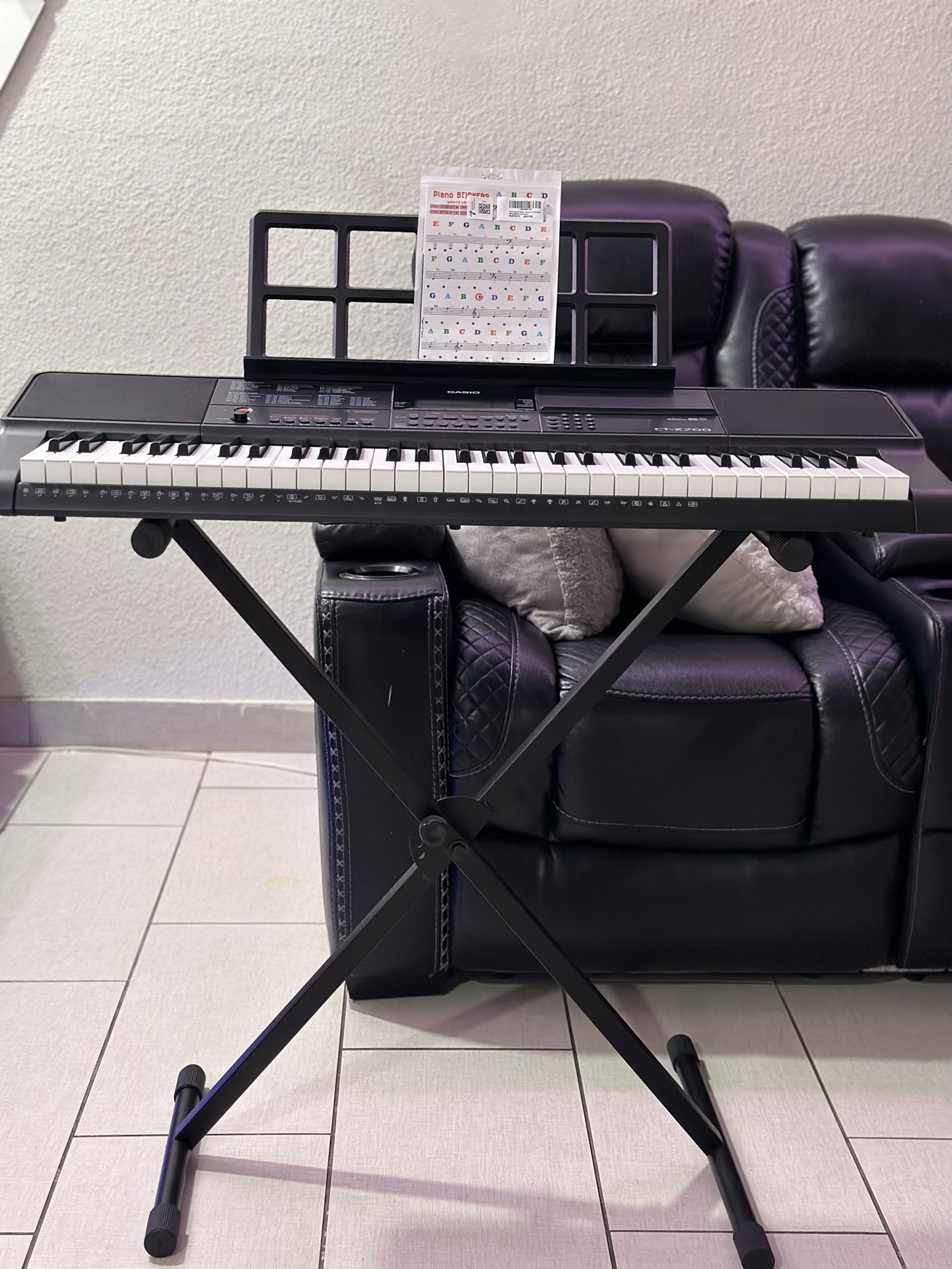Casio CT-X700 