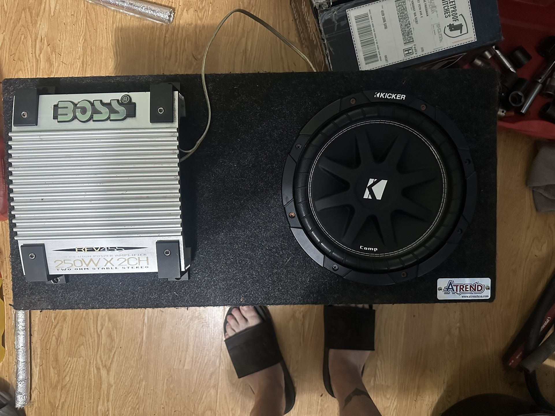 Kicker Comp 10” Subwoofer With Amp