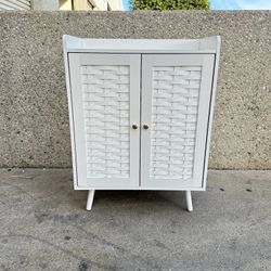 Storage Shoe Rack With Cabinet Door 