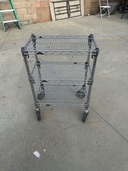 Shelf on wheels