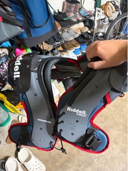 RIDDELL Pursuit 3XL pads With backplate
