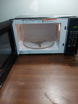 Black  & Decker  Microwave