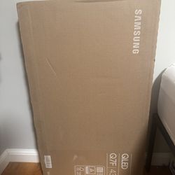 Samsung 43” QLED Smart TV (NEW)