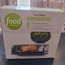 New 12 Piece Shortbread Dinnerware Dish Set Food Network (Retail $100)