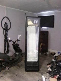 Commercial Cooler Qdb Brand Pure Leaf Tea House Collection  74"Tall 19 3/4" Wide