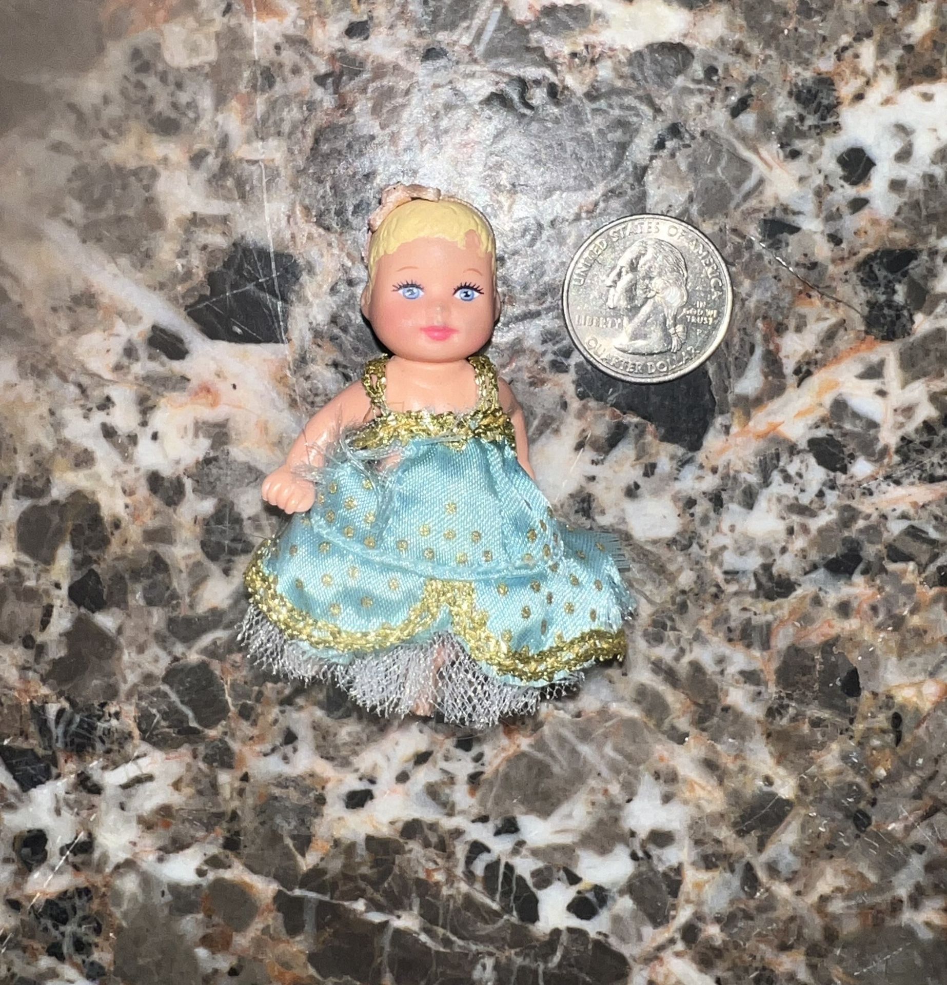 Adorable VINTAGE 2 1/2” Mattel tiny Barbie baby doll