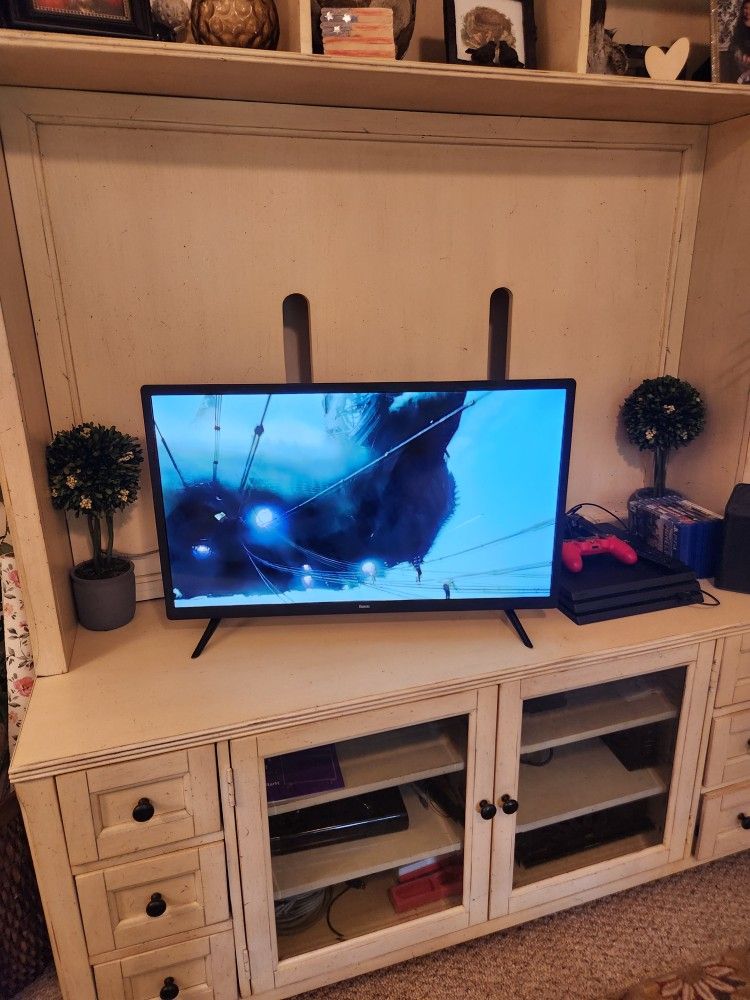 Visio 50 Inch TV Not A Smart TV