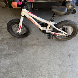 Specialized kids bike 12”