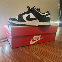 Nike Dunk Low Size 7 Women’s 
