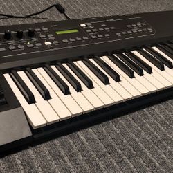 Yamaha Kx-49 Midi keyboards with Cubase control panel