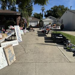 100% EVERYTHING FREE Left From Yard sale