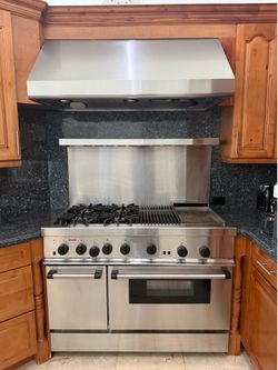 Thermador Professional 48” Range + Matching Hood