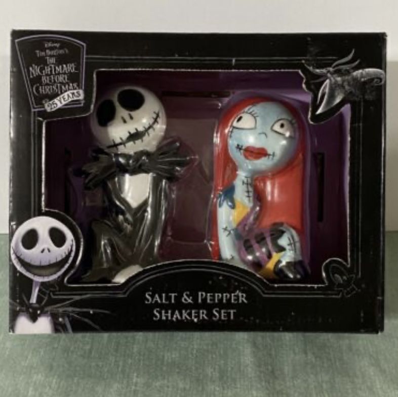 New Nightmare Before Christmas Salt&Pepper Shakers 