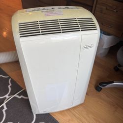 DeLonghi Portable AC Unit