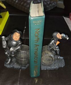 Vintage Medieval Drunk Knights Bookends HTF!! Very Cool!!