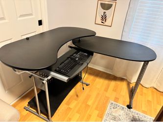 Desk adjustable