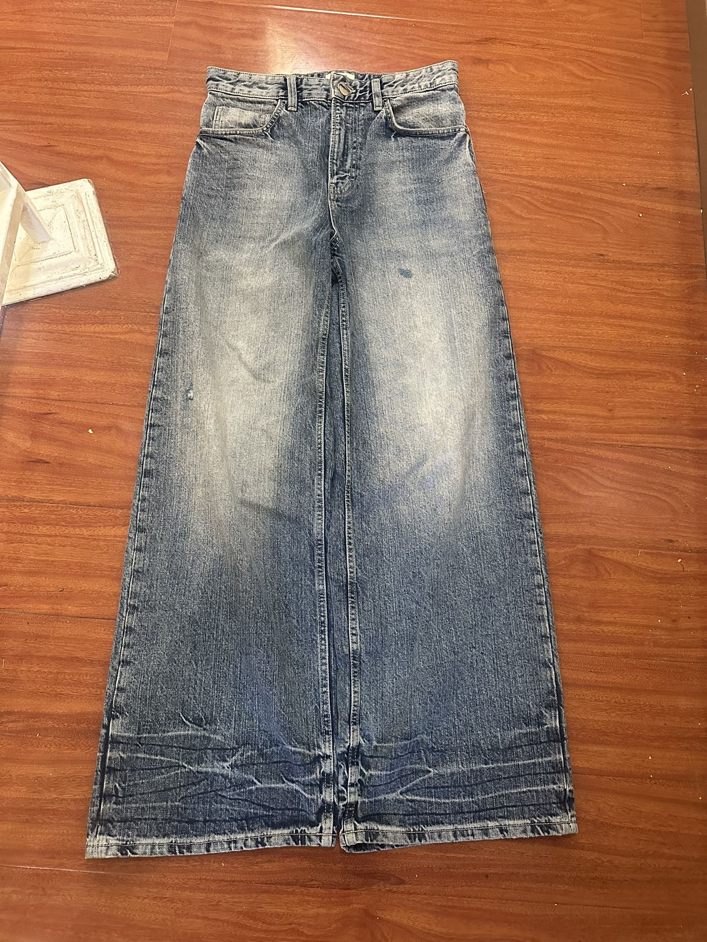 super baggy faded blue jeans