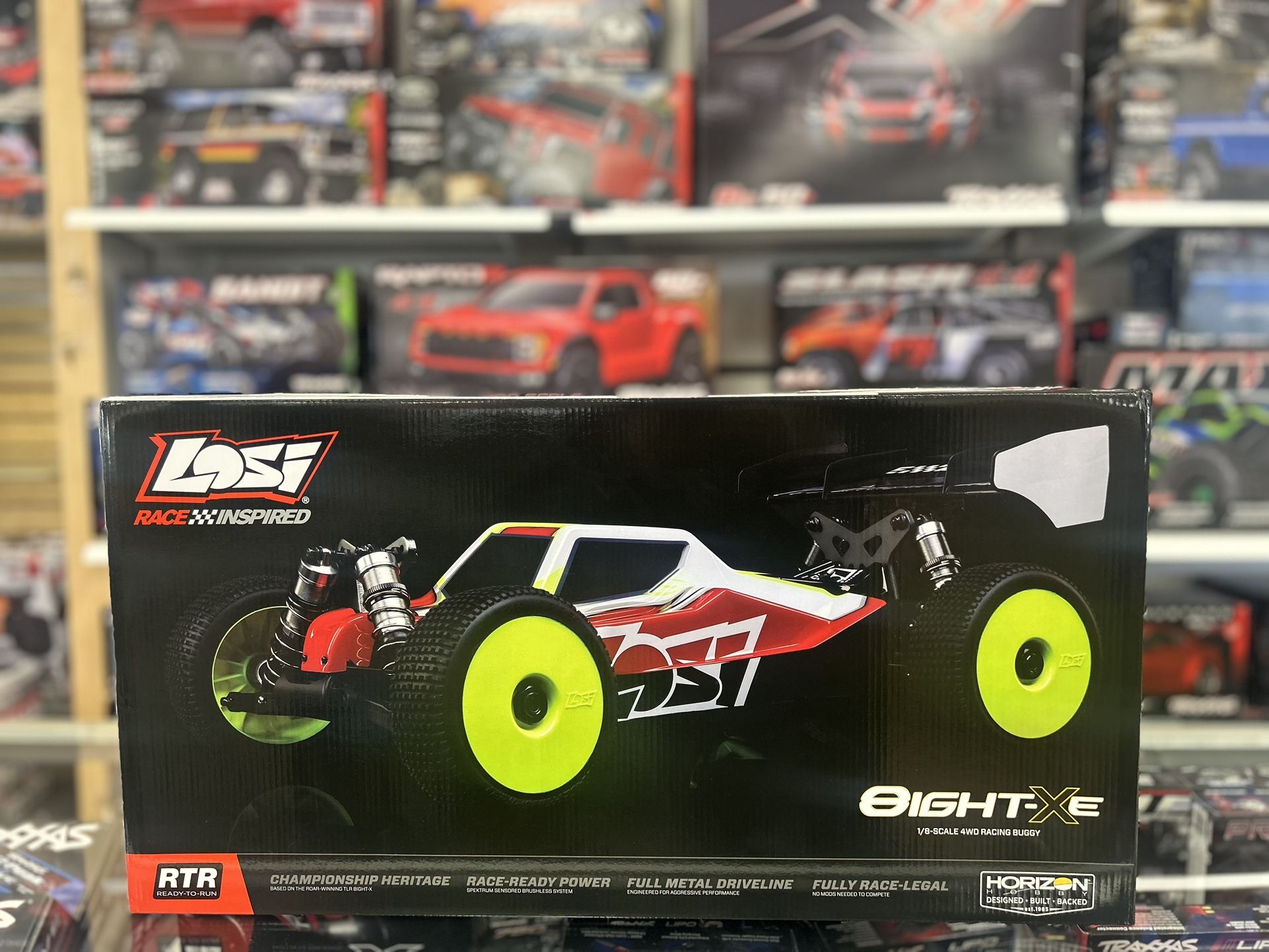 Losi 8IGHT XE 1/8 4WD Racing Buggy.