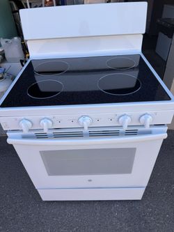 G.E electric Stove