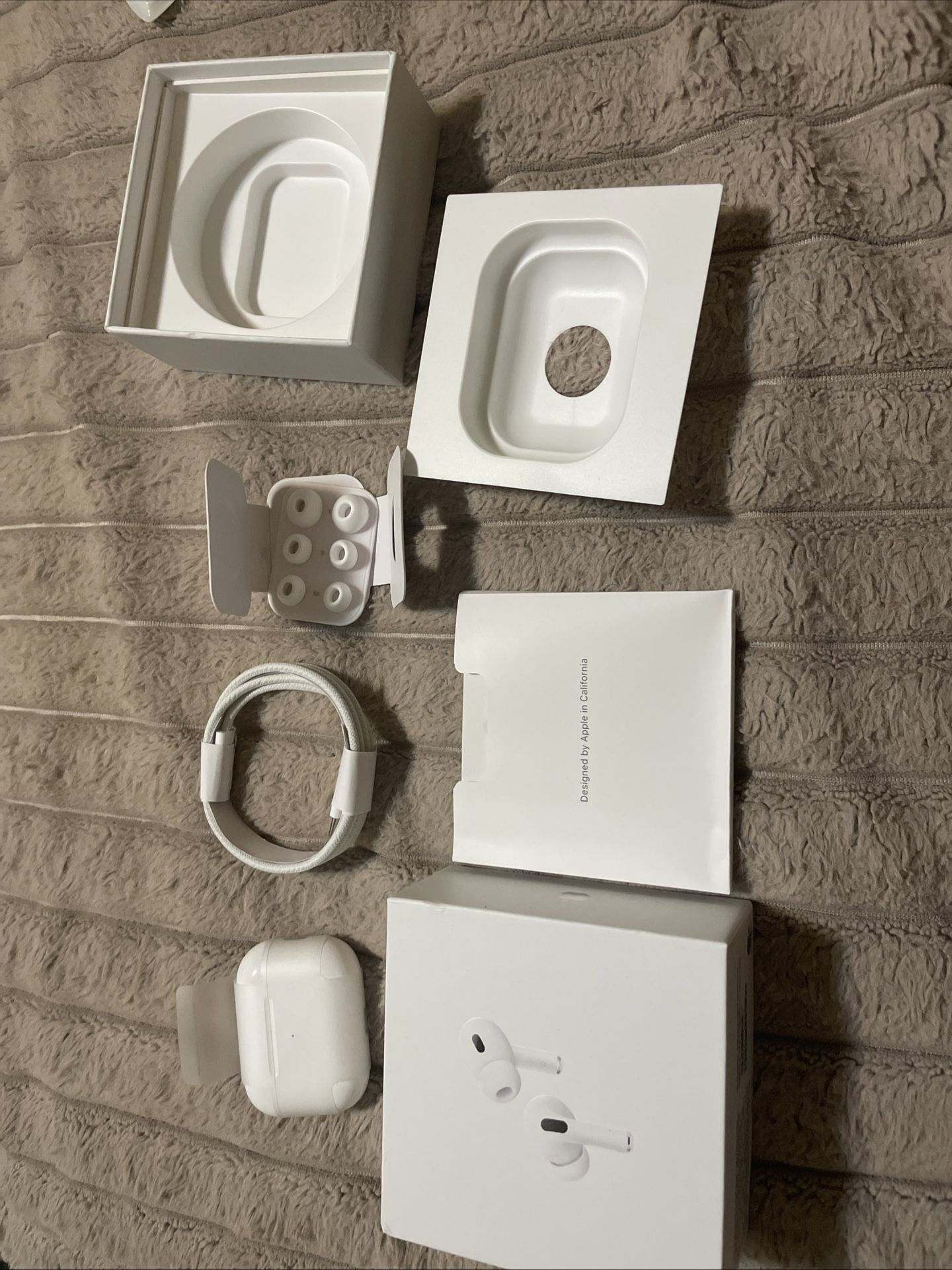 Earbuds Pro 2 MagSafe Charging Case USB C