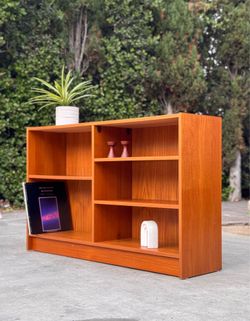 Danish Modern Mid Century Teak Media Console Bookcase Record TV Stand