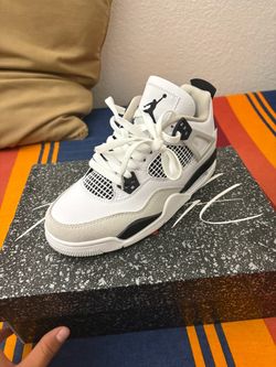 Women J4s size 6.5