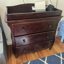 Delta Toddler Bed And Changing Table