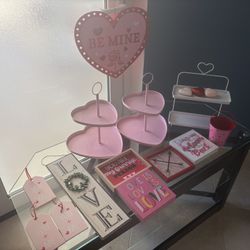 Valentine’s Day Decor 