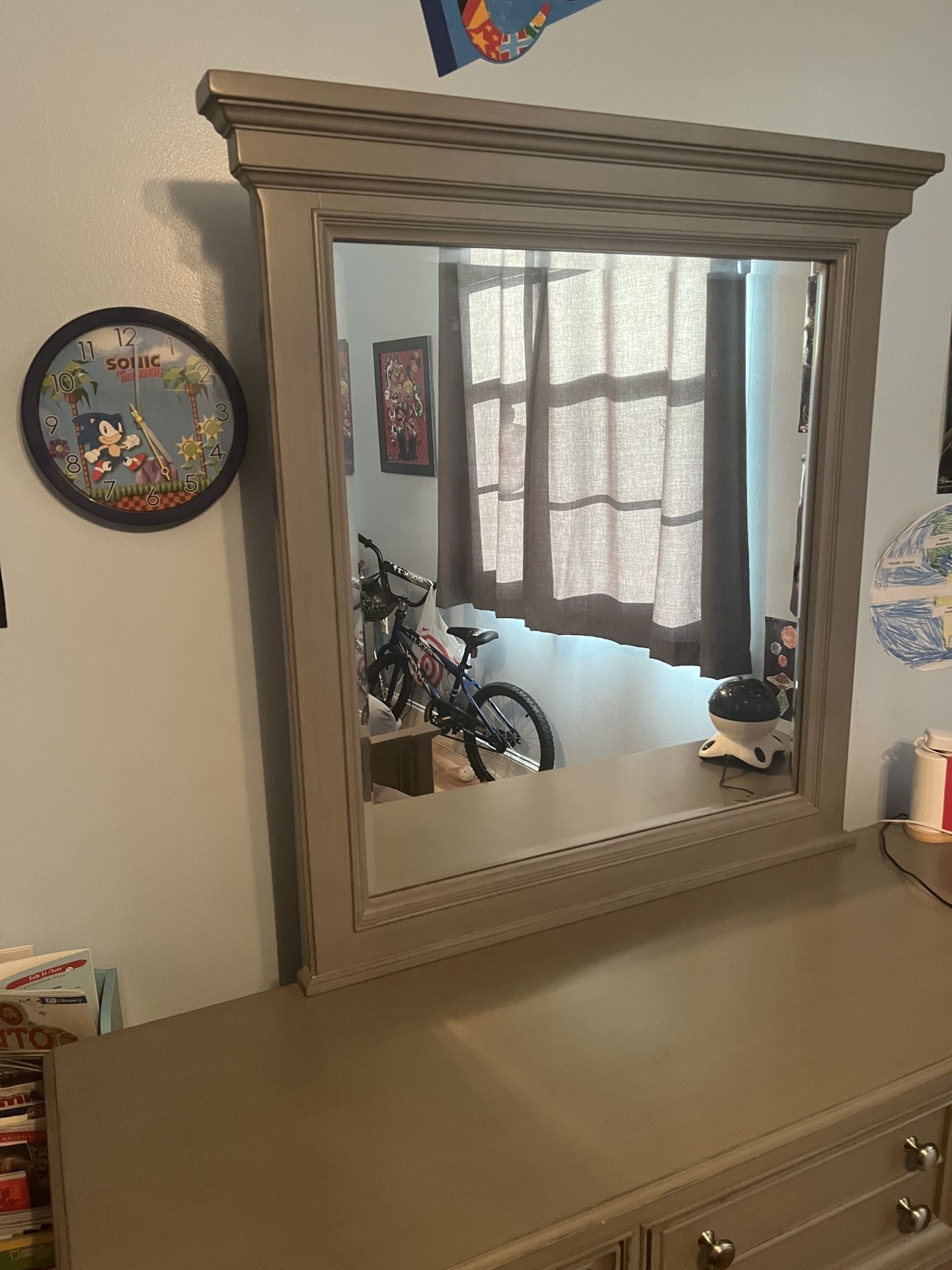 Dresser mirror