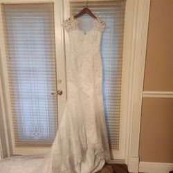  Wedding Dress White (NEW) Lace/Chrystals Size 8