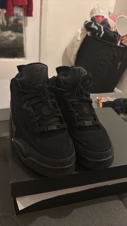 Jordan’s  son of mars low (gs)