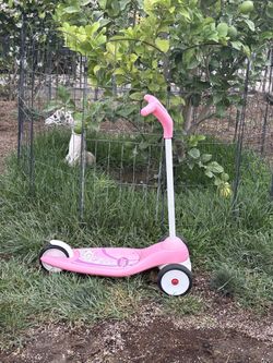 RADIO FLYER SCOOTER