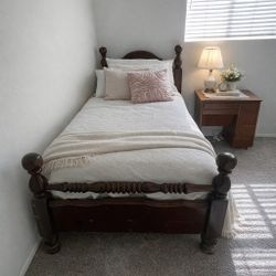 Twin Bed With Everything Real Wood Very Old But in Perfect Condition 