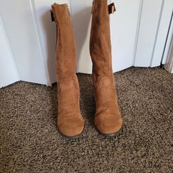 Girl's MK boots Size 5