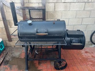 Oklahoma Joe Smoker