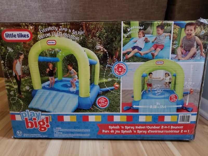 Little Tikes Splash 'n Spray Indoor/Outdoor 2-in-1 Inflatable Bouncer