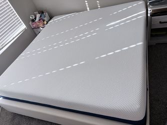 Moving Sale -King-size mattress. Memory foam mattress