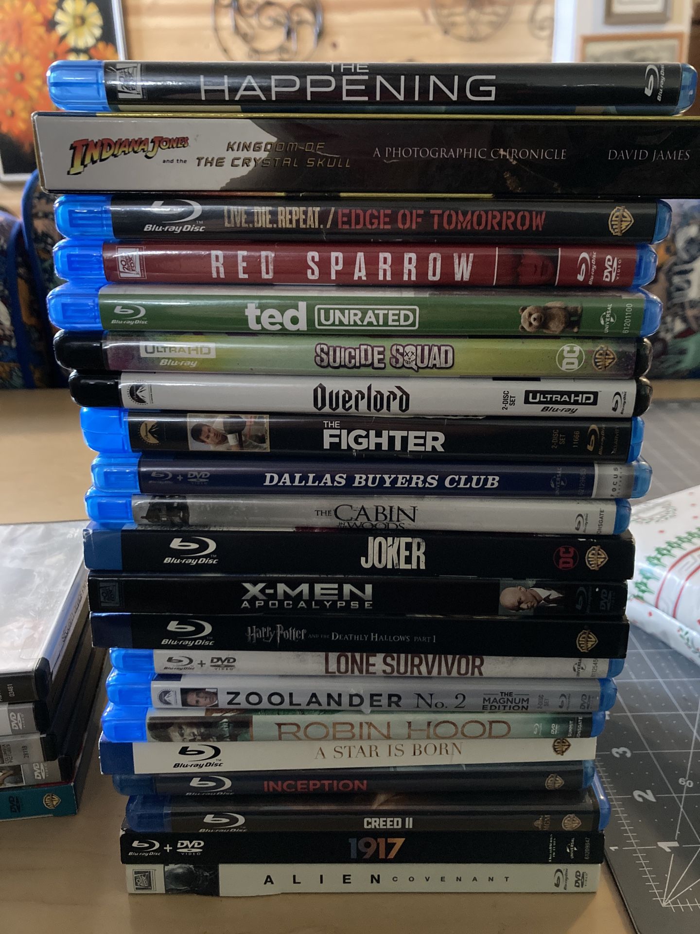 20 Blue Rays - 20 Dig Codes - 4 DVDs 
