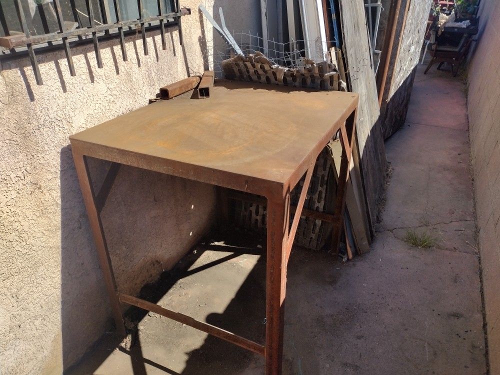 Metal Shop Welding Table Heavy Duty